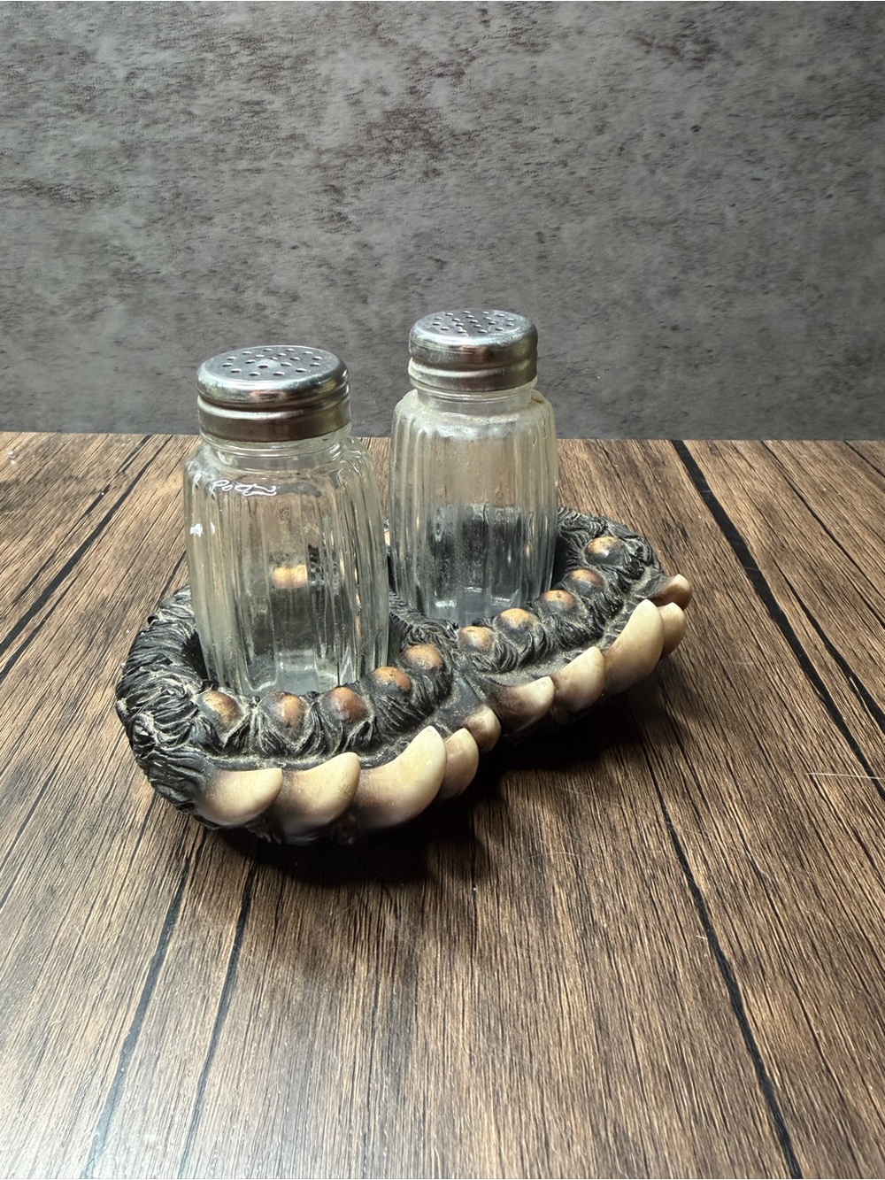 Novelty Tooth Design Salt and Pepper Shaker Set - Black and Cream